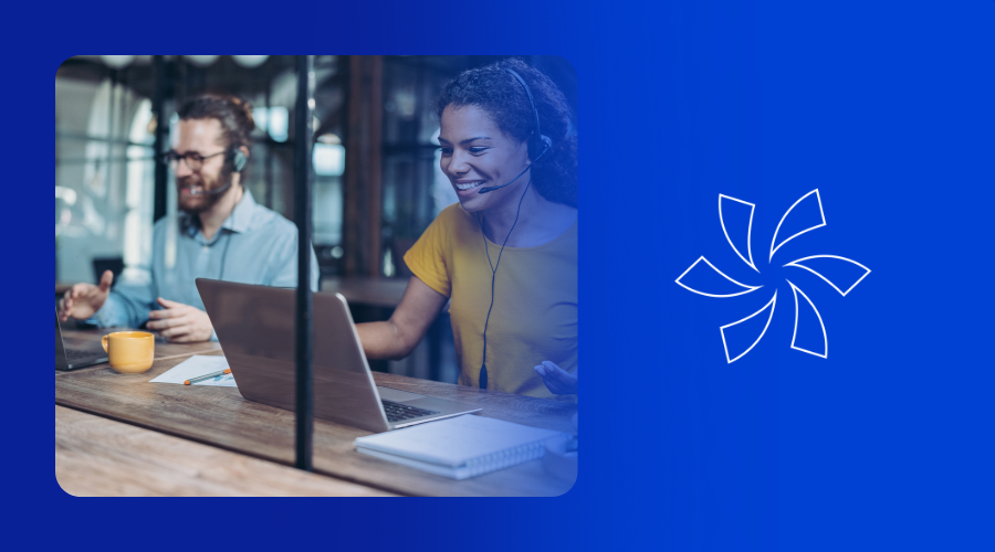 it-service-providers-working-on-laptops