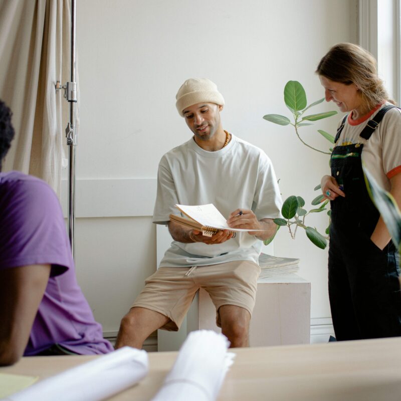 small-office-benefiting-from-it-support